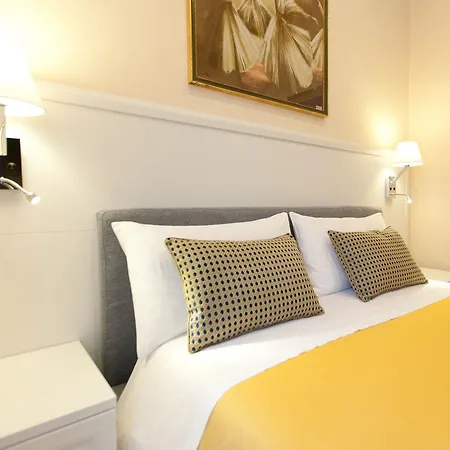 New Sistina Trevi-spagna Apartment